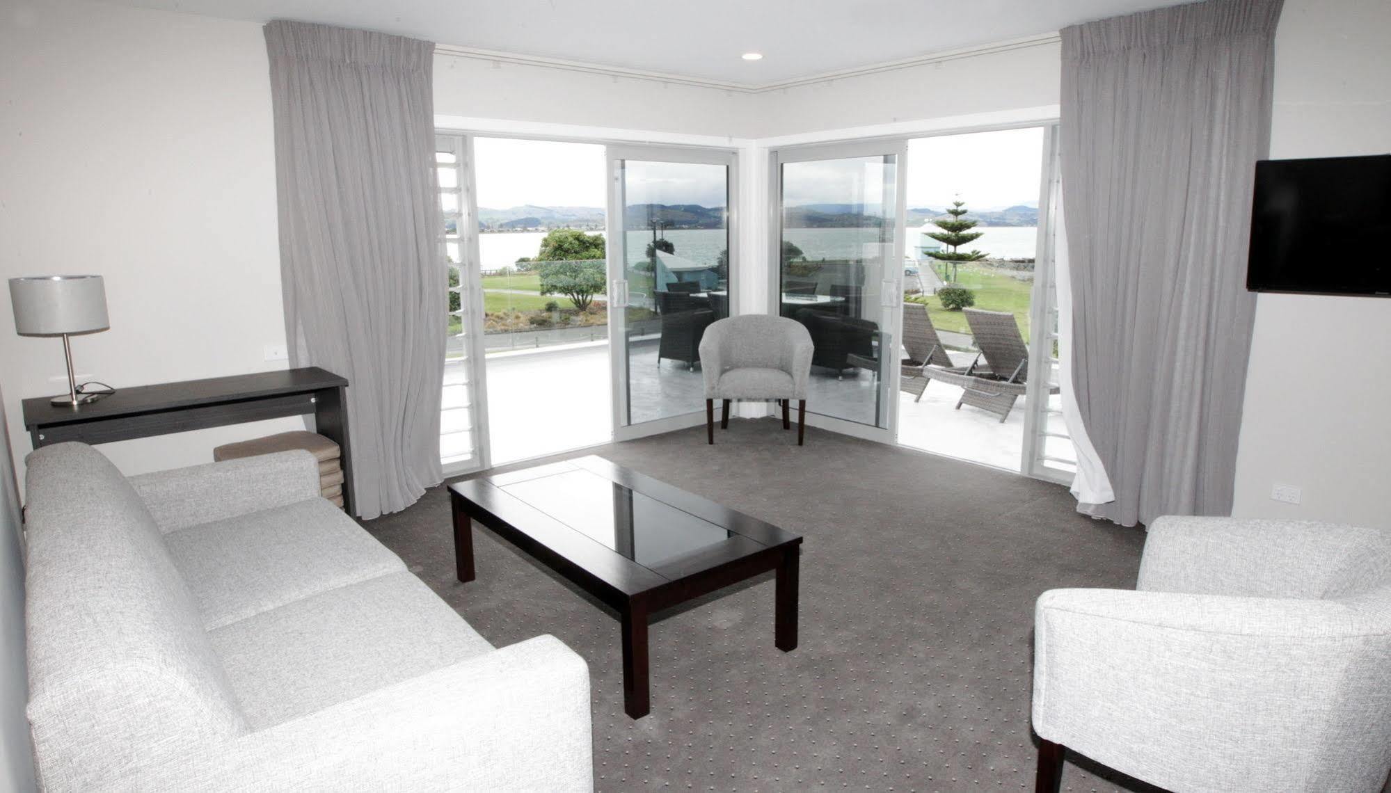 East Pier Hotel Napier Exterior photo